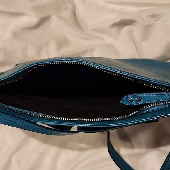 Kenneth Cole Reaction mini should bag turquoise - Picture 12 of 12